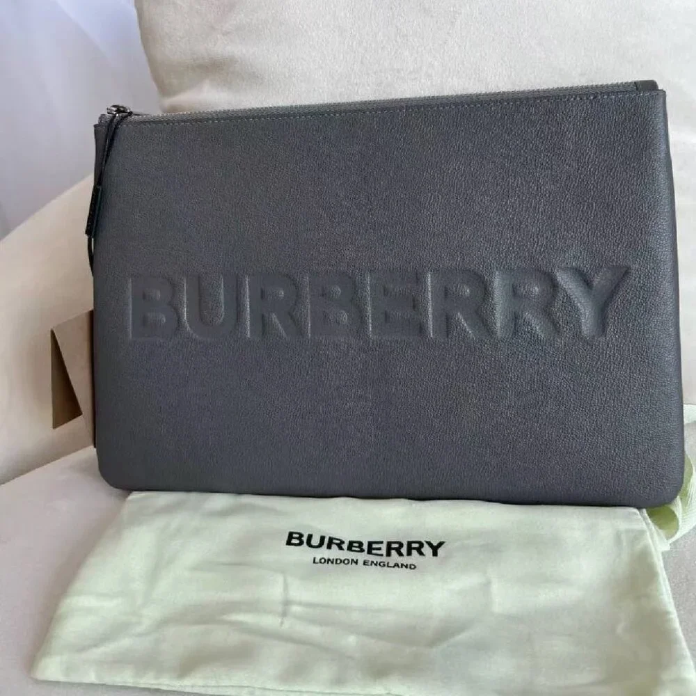 NWT BURBERRY Charcoal Grey Leather Case Clutch